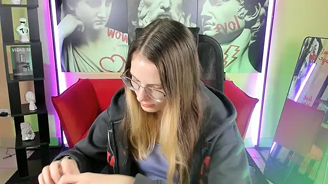 Carrie Rose online show from 10-29-25, 02:25