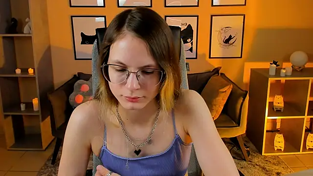 Carrie Rose online show from 10-30-25, 02:24