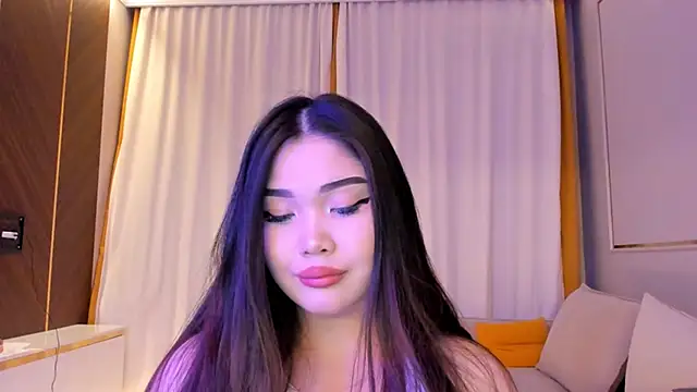 yummmymommy online show from 11-24-25, 01:22