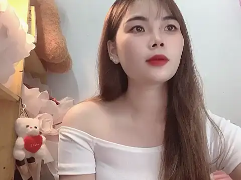 Snapshot of Pony898 chatting on 11-10-25, 04:28 Pony898 online show from 11-10-25, 04:28