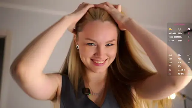 Snapshot of CherieSprinzl chatting on 10-15-25, 08:58 CherieSprinzl online show from 10-15-25, 08:58