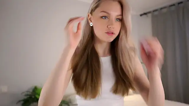 Snapshot of CherieSprinzl chatting on 11-02-25, 06:49 CherieSprinzl online show from 11-02-25, 06:49