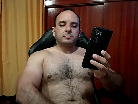 Snapshot of ososkr39 chatting on 10-25-25, 02:19 ososkr39 online show from 10-25-25, 02:19