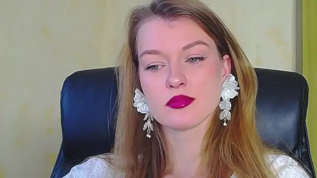 MysticVenus  online show from 12-18-25, 10:32