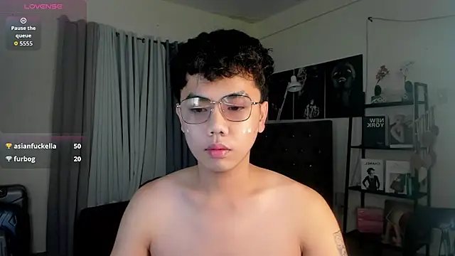 mightyhotcock online show from 09-17-25, 08:49