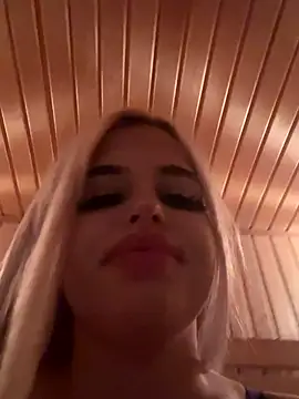 Snapshot of Steffi_Snowbunny chatting on 10-18-25, 05:14 Steffi Snowbunny online show from 10-18-25, 05:14