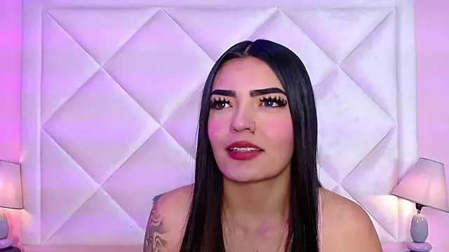 Miaa Smithh   online show from 10-09-25, 11:41