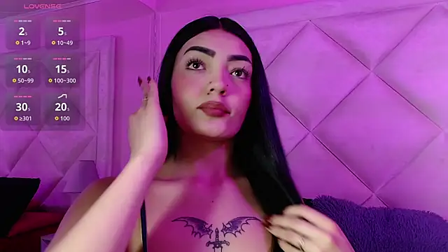 Miaa Smithh   online show from 01-06-26, 11:36