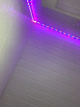 luluzinhax online show from 10-17-25, 01:53