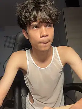 Snapshot of OopsAgain_ chatting on 01-11-26, 08:25 OopsAgain online show from 01-11-26, 08:25