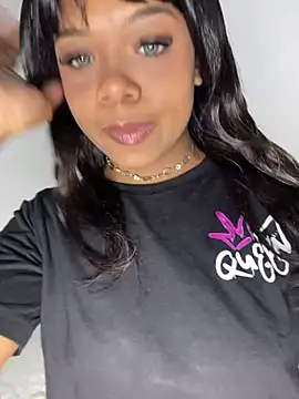 Snapshot of SereiaHott chatting on 12-02-25, 07:09 SereiaHott online show from 12-02-25, 07:09