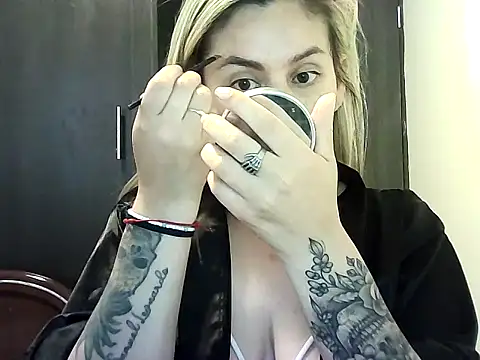 Valery  Rouse  online show from 10-14-25, 01:56