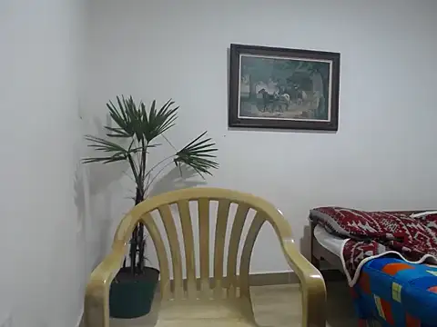 Snapshot of Young_handsome chatting on 09-16-25, 03:46 Young handsome online show from 09-16-25, 03:46