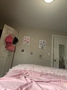 gigifox220 online show from 10-08-25, 04:54