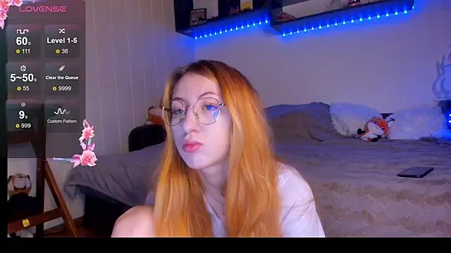 DaddysLittleSlutfox online show from 12-15-25, 05:55