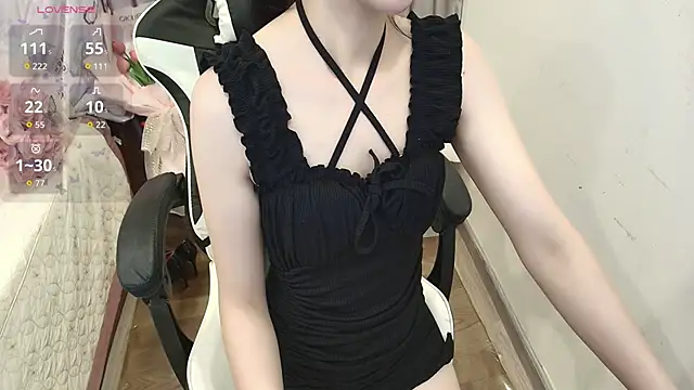 Bae Gigii online show from 10-13-25, 01:05