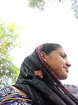Pinki koli online show from 09-15-25, 07:08