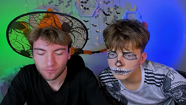 travis wolf  online show from 10-23-25, 06:39