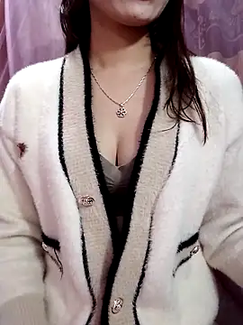 CherryBeii online show from 10-22-25, 03:23