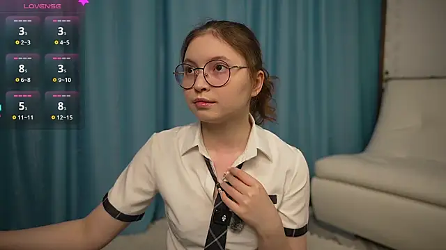 Ruminelle online show from 10-10-25, 01:21