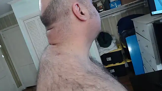 Snapshot of bullmusclejoe chatting on 11-07-25, 11:27 bullmusclejoe online show from 11-07-25, 11:27