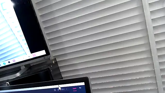 Snapshot of bullmusclejoe chatting on 12-05-25, 03:41 bullmusclejoe online show from 12-05-25, 03:41