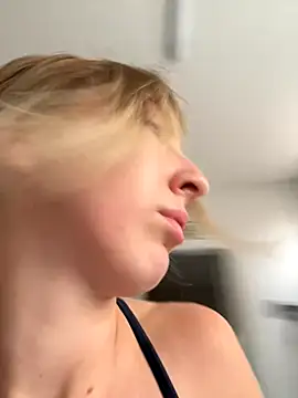 Snapshot of CheekyChelseaX chatting on 10-12-25, 09:41 CheekyChelseaX online show from 10-12-25, 09:41