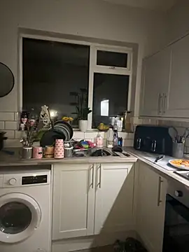 Snapshot of CheekyChelseaX chatting on 11-22-25, 08:30 CheekyChelseaX online show from 11-22-25, 08:30