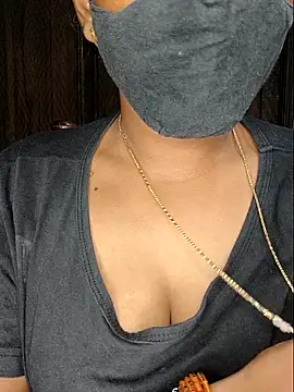 Snapshot of SindhuHappy chatting on 09-26-25, 03:05 SindhuHappy online show from 09-26-25, 03:05