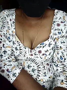 Snapshot of SindhuHappy chatting on 11-04-25, 02:49 SindhuHappy online show from 11-04-25, 02:49