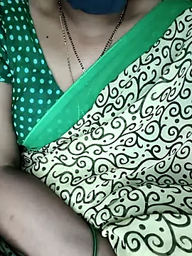 Snapshot of SindhuHappy chatting on 11-06-25, 03:46 SindhuHappy online show from 11-06-25, 03:46