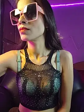 royeoy22 online show from 04-04-26, 11:29