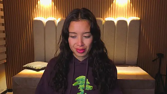  Mia Evans 1 online show from 12-21-25, 11:39