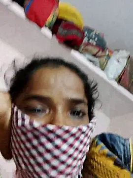 Snapshot of poojasexygirl2007 chatting on 09-11-25, 05:29 poojasexygirl2007 online show from 09-11-25, 05:29