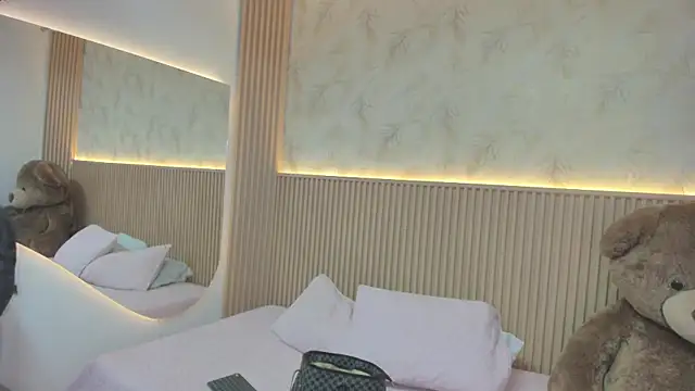 Liss-Reyes online show from 02-18-26, 12:12