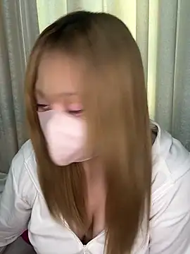 Snapshot of Chua-chan chatting on 10-30-25, 06:59 Chua-chan online show from 10-30-25, 06:59