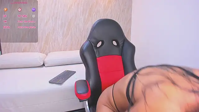 dalia segretti  online show from 09-30-25, 04:06