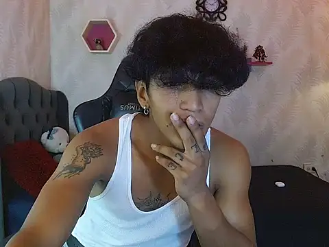 bull cam online show from 11-12-25, 05:13