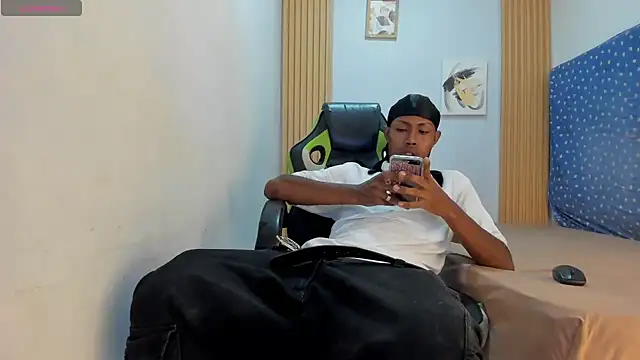 Jax Maliq online show from 10-02-25, 02:07