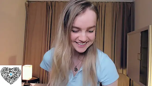 Snapshot of KerenFurguson chatting on 10-10-25, 07:35 KerenFurguson online show from 10-10-25, 07:35