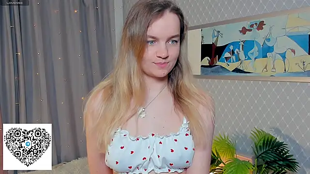 Snapshot of KerenFurguson chatting on 11-06-25, 07:37 KerenFurguson online show from 11-06-25, 07:37