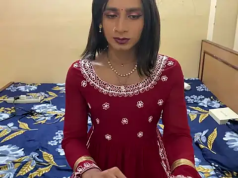 LuvLayla online show from 01-18-26, 05:17