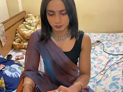 LuvLayla online show from 02-17-26, 08:37