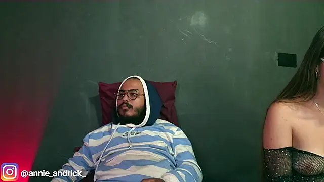  leda swan  online show from 11-05-25, 12:49