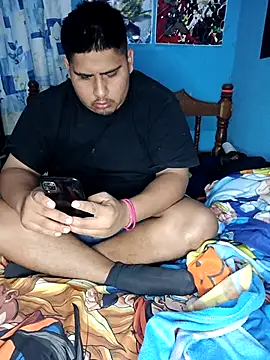 Snapshot of ramito1007 chatting on 11-12-25, 03:40 ramito1007 online show from 11-12-25, 03:40