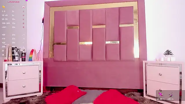 AikoSnow online show from 10-16-25, 02:18