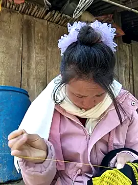 liu-liusexy online show from 12-02-25, 03:34