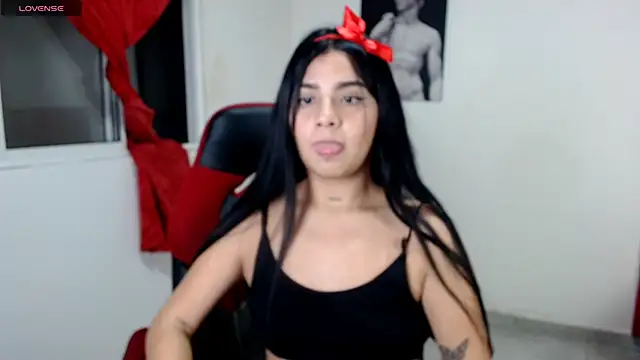 Snapshot of gracewoe chatting on 11-16-25, 03:34 gracewoe online show from 11-16-25, 03:34