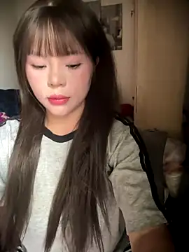 SarahBeii online show from 10-03-25, 04:09