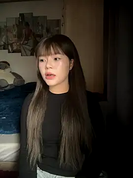 SarahBeii online show from 11-16-25, 03:23